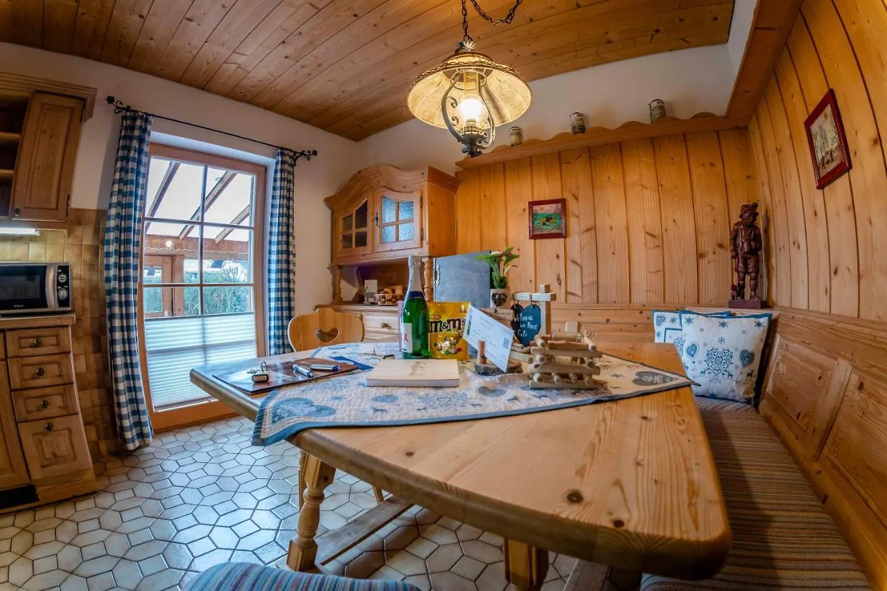 Apartment Ferienwohnung Woernerblick Mittenwald Germany